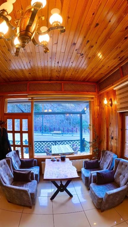 Goblec Otel - View 3