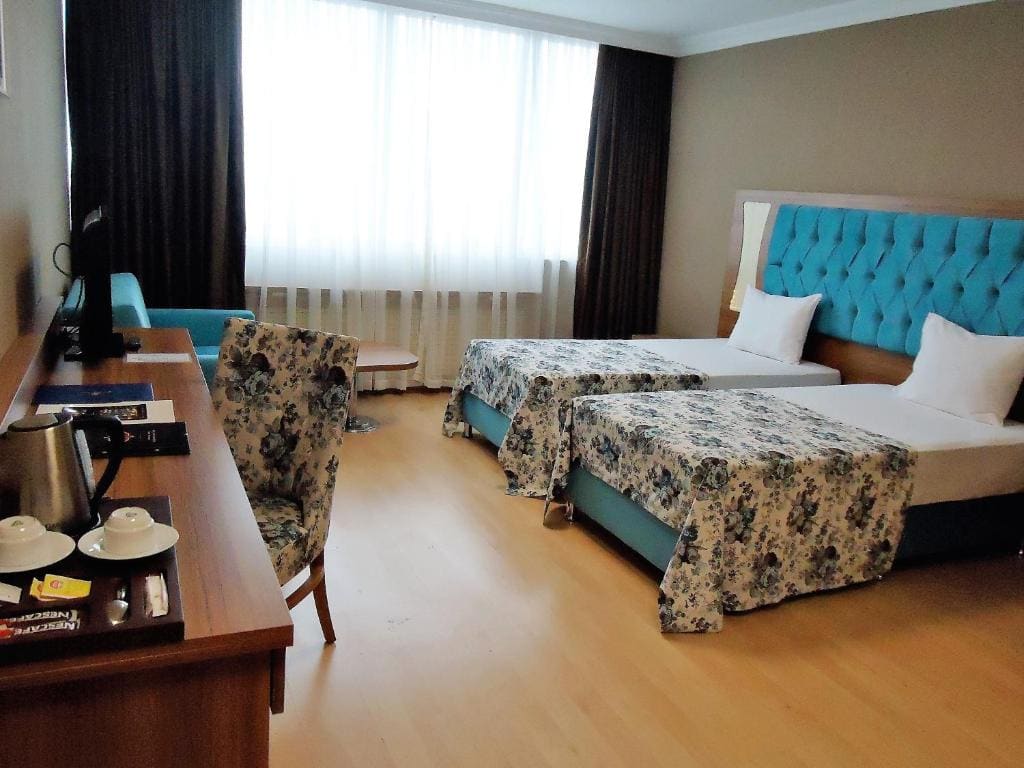 Golden Lounge Hotel - View 6