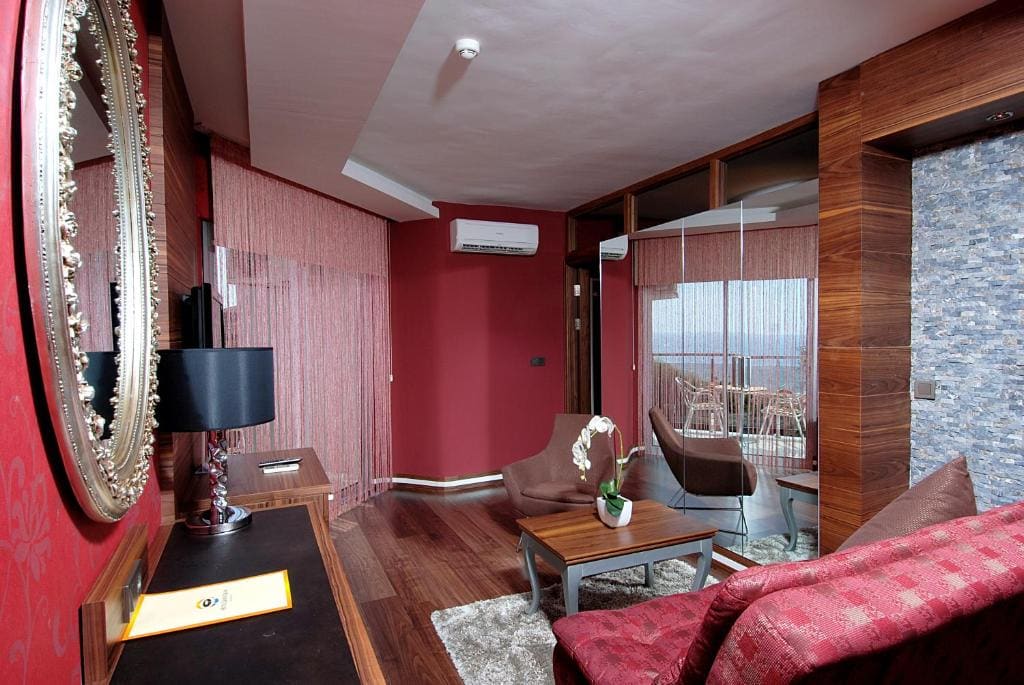 Grand Okan Hotel - Main view