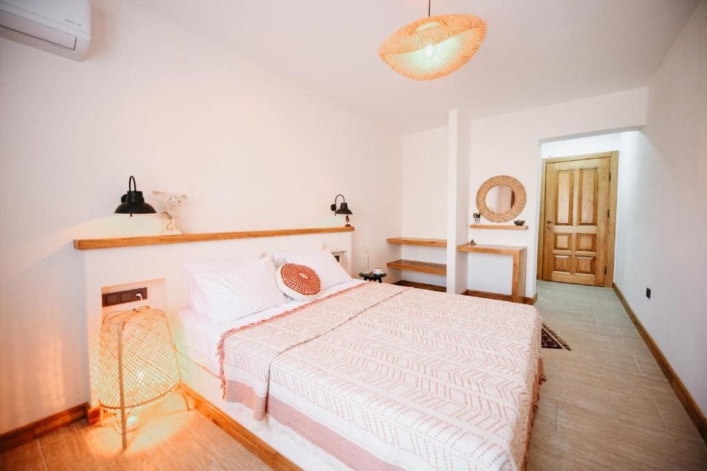 Kallinos Boutique Hotel - View 2