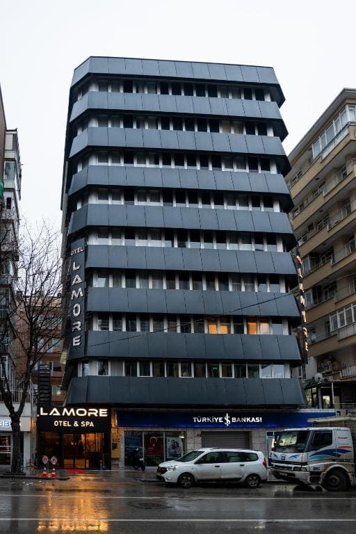 Lamore Hotel - Main view