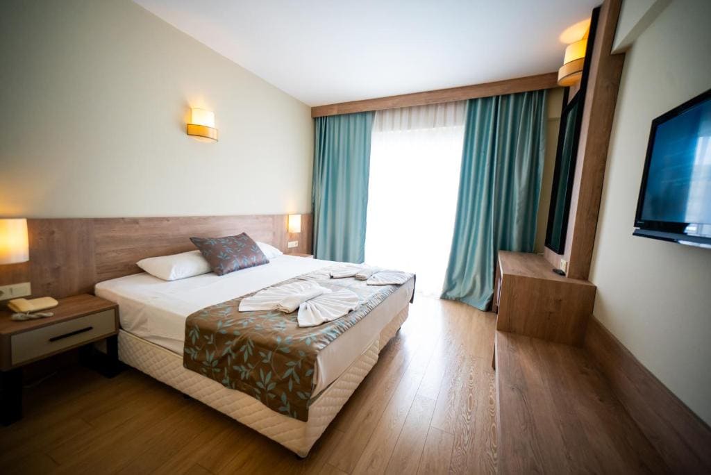 Lucida Beach Hotel - Ultra All Inclusive - View 2