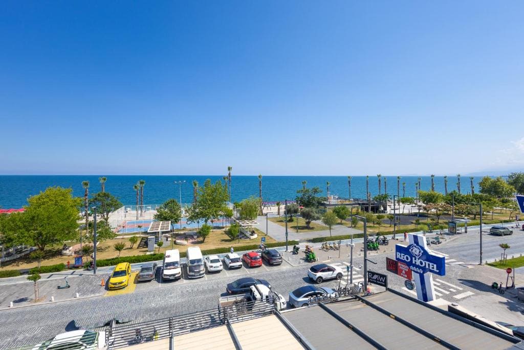 Reo Hotel - Main view