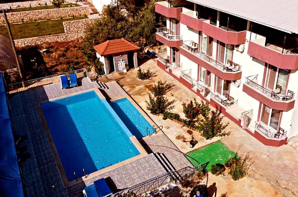 Rose Hotel B&B - Main view