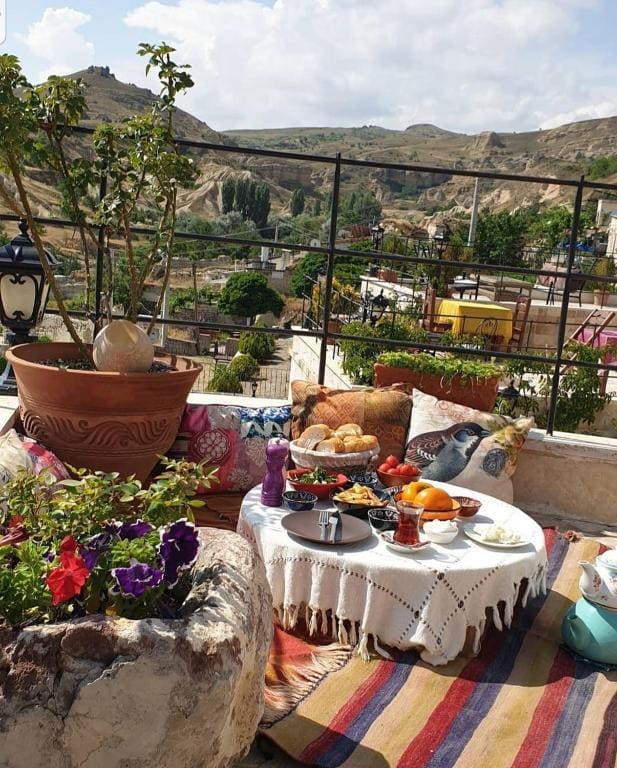 Sinasos Palace Cave Hotel - View 4