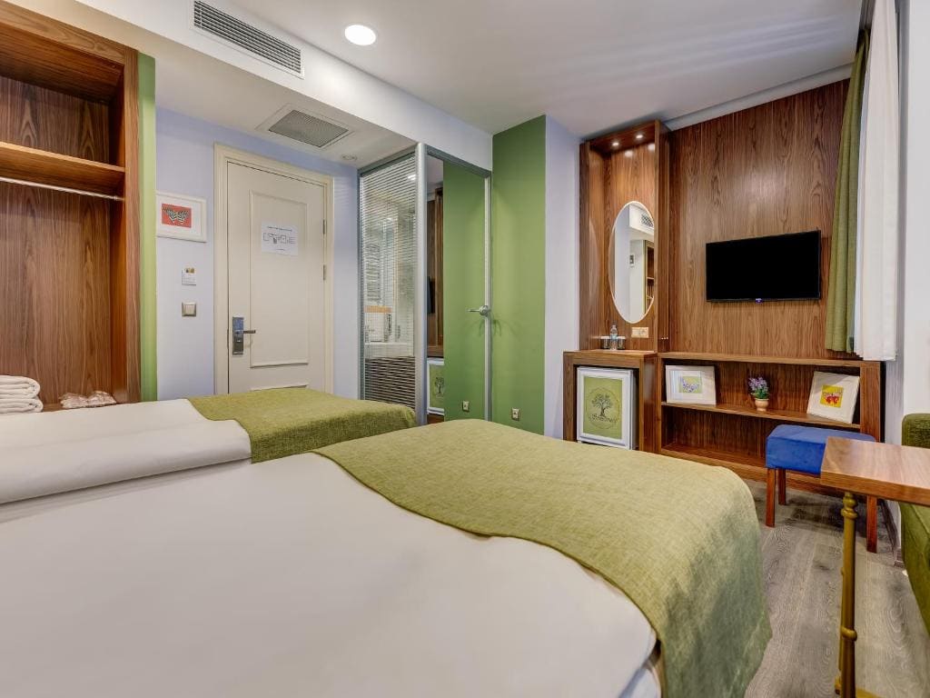 Sometimes Hotel Taksim - View 2