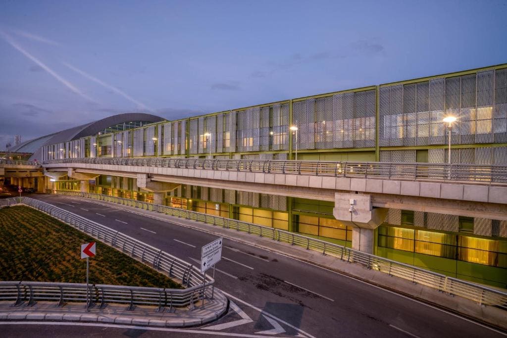 TAV Airport Hotel Izmir - Main view