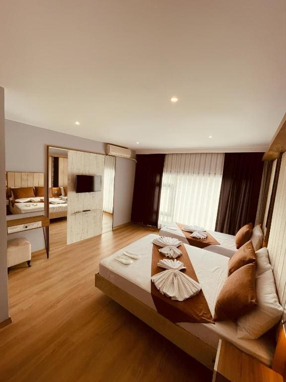 The Lumina Hotel - View 7
