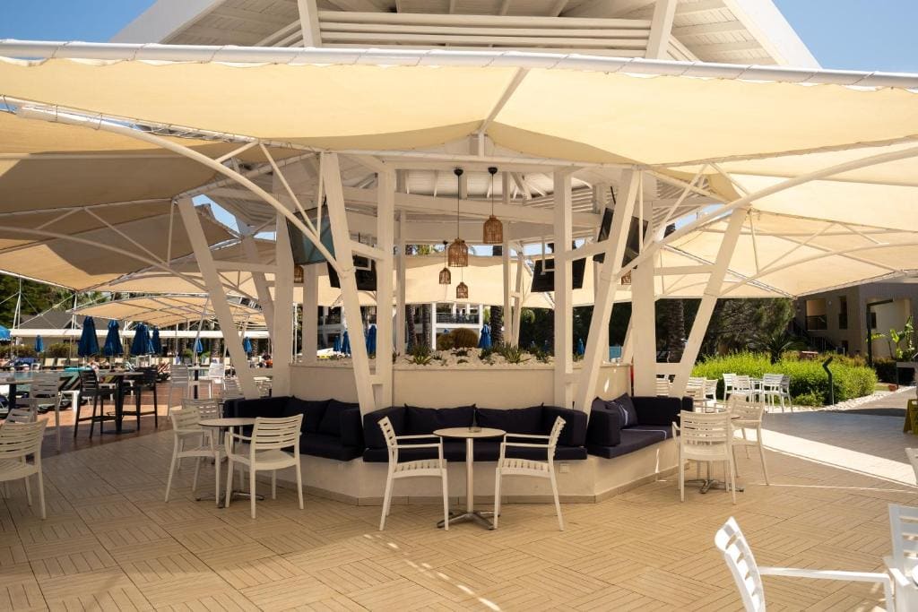 TUI BLUE Tropical - View 6