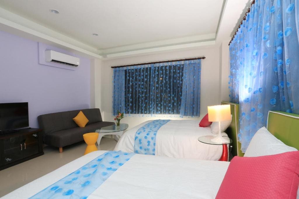 Dania Garden - View 6