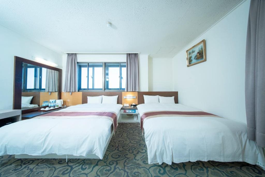 Foung Kou Hotel - View 2