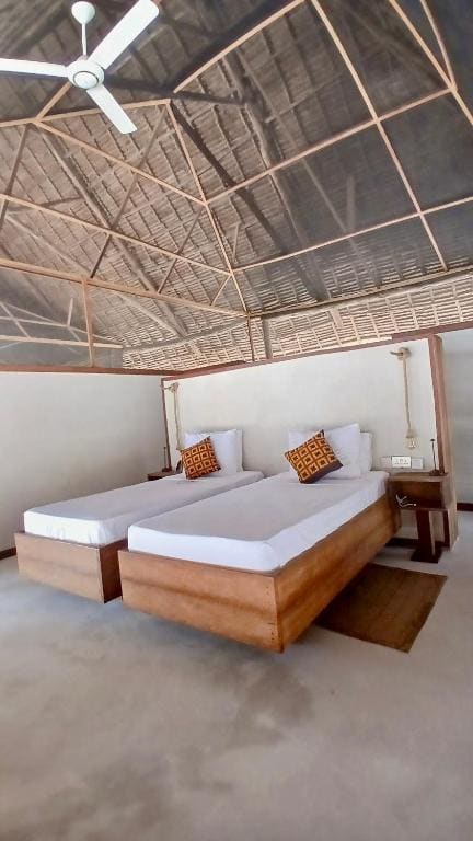 Banja Amani Lodge Mafía Island - View 7