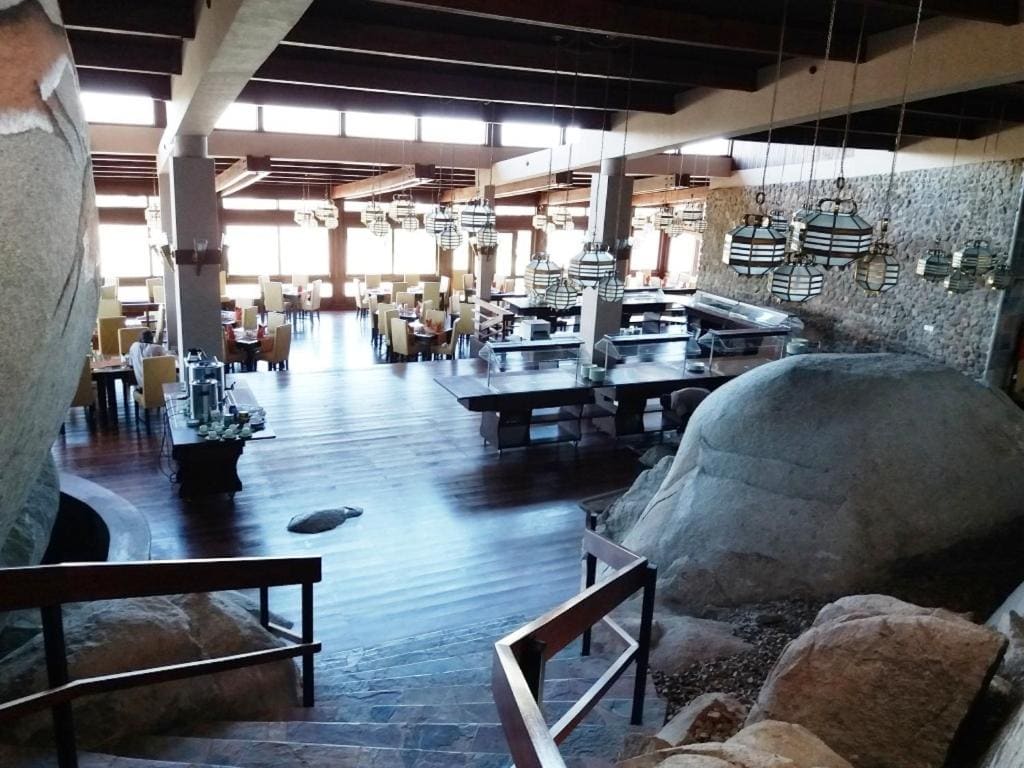 Seronera Wildlife Lodge - View 3