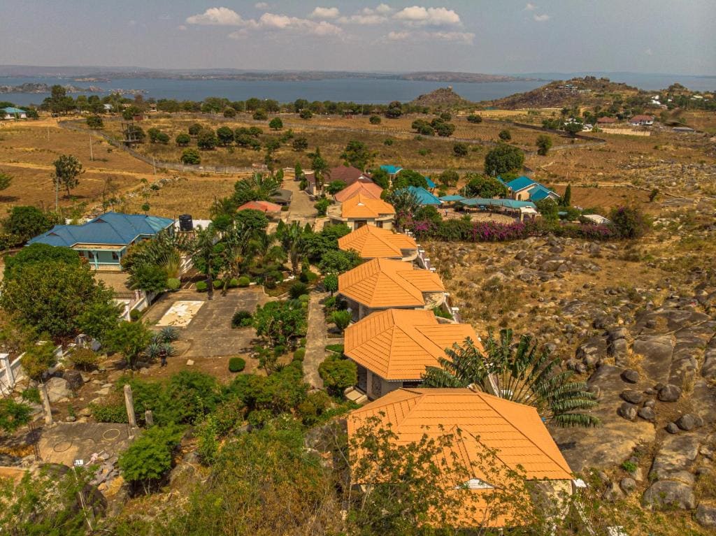 The Lahe Hotels - Main view