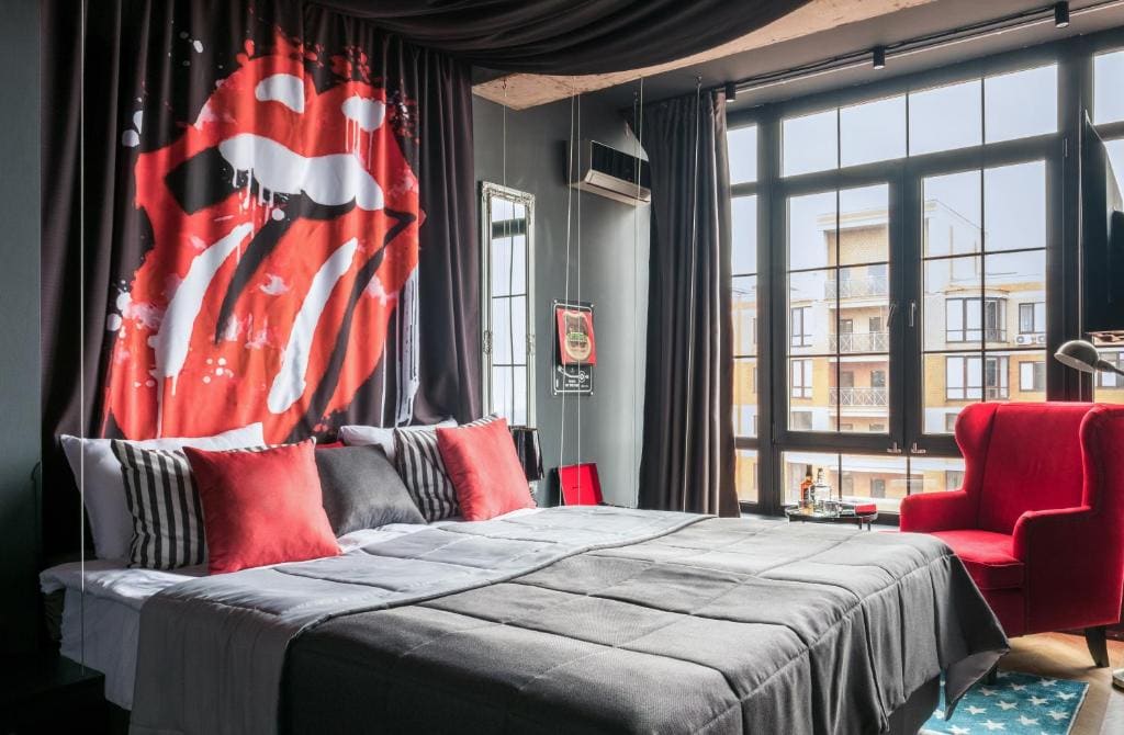 Design-hotel Rooms and Rumors - View 2
