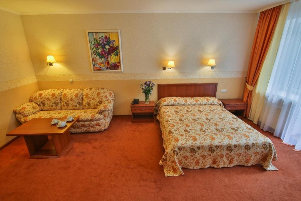 Ukraina Hotel - View 7