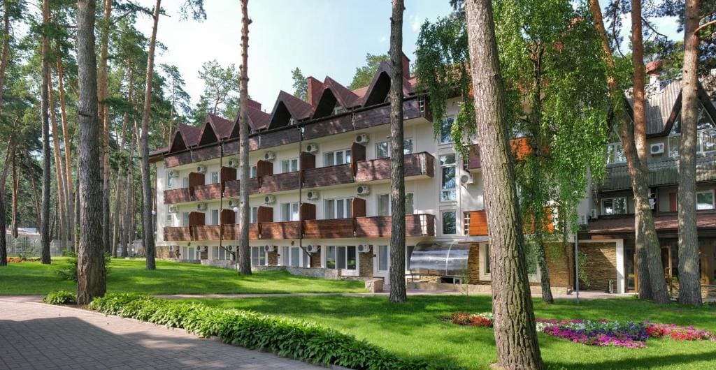 Ukraina Hotel - Main view