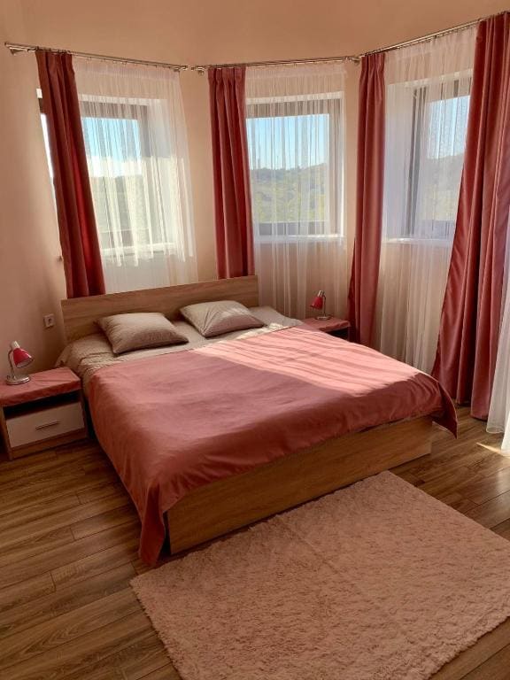 УЗВАР - Main view