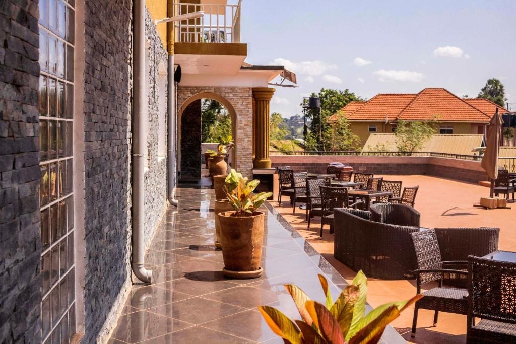 Hotel Duomo and Suites - View 4