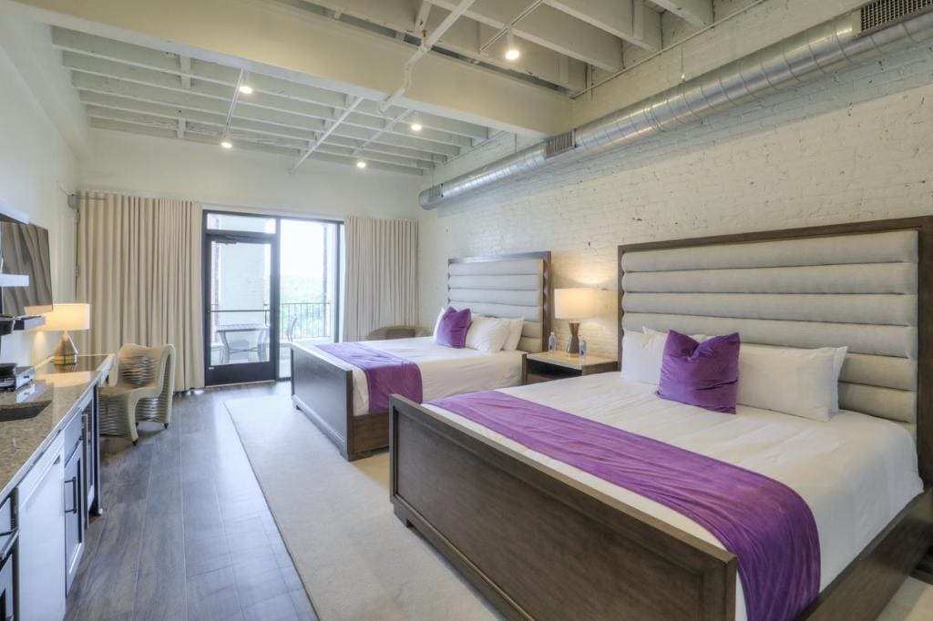 Studio 154 Hotel - View 2