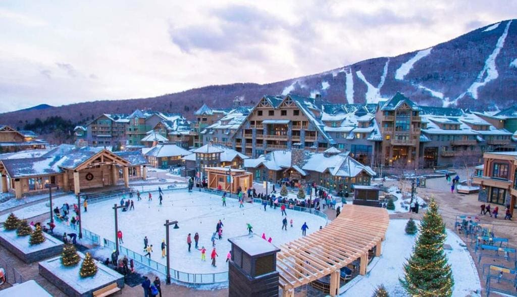 145 Lodge At Spruce Peak Ski In Ski Out King Studio By Stowe - View 5