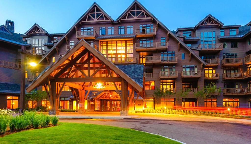 145 Lodge At Spruce Peak Ski In Ski Out King Studio By Stowe - Main view