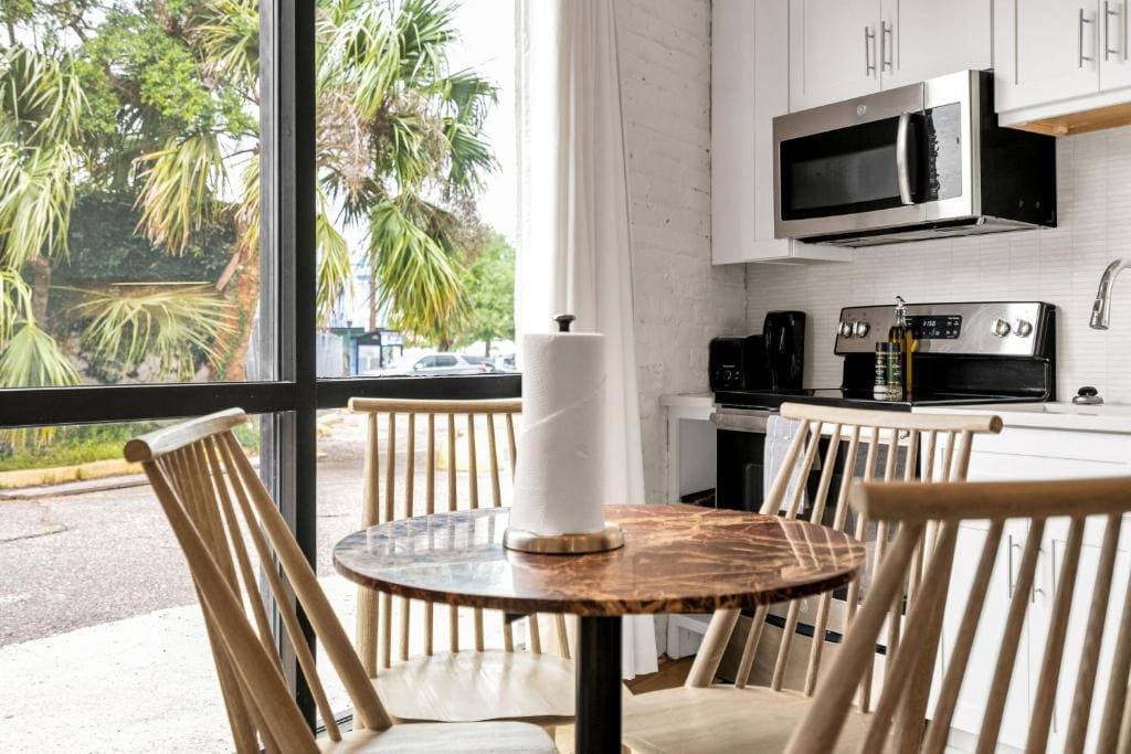 Nola Retreat Next To Frenchmen & French Quarter - View 5