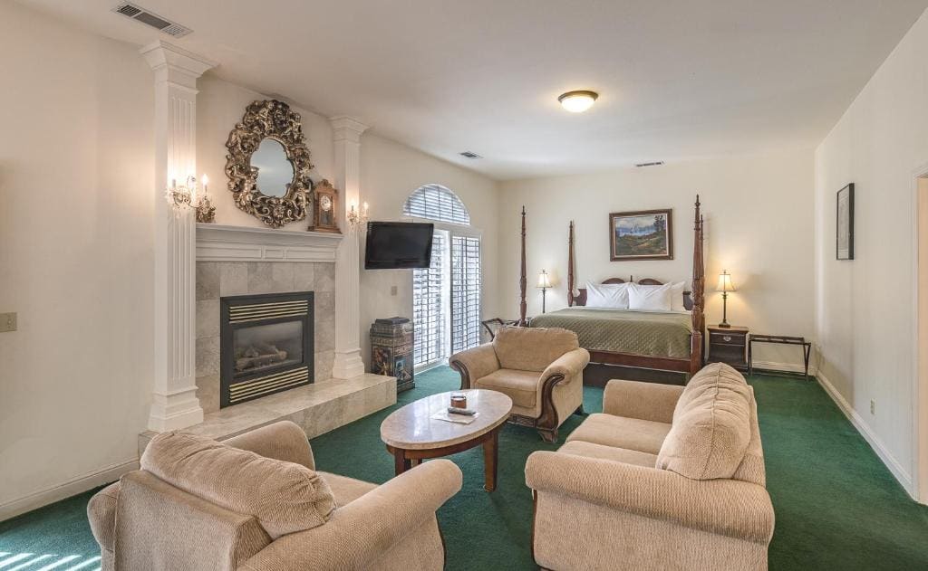 5th Street Inn - View 6