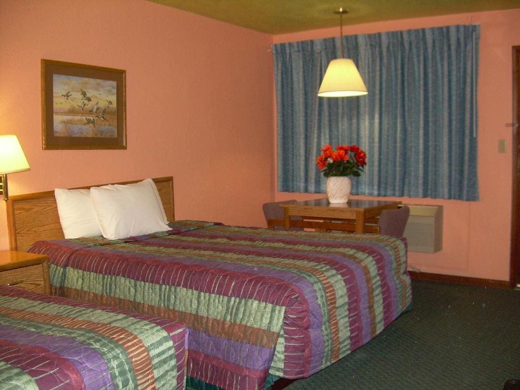 83 motel - View 7