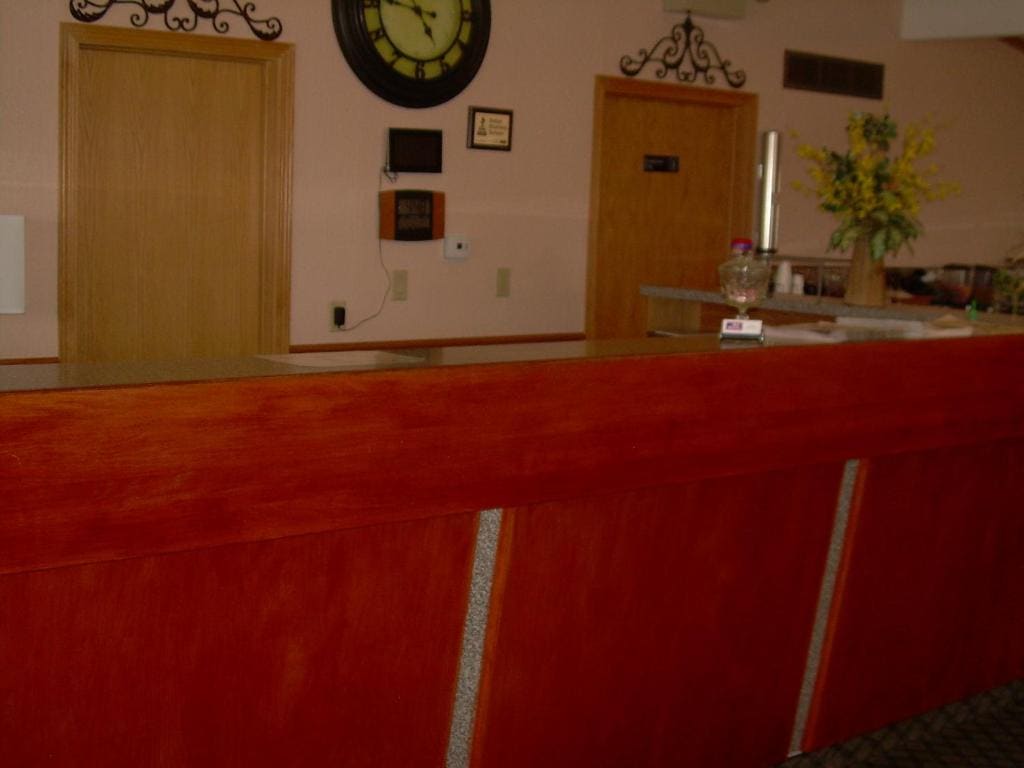 83 motel - View 3