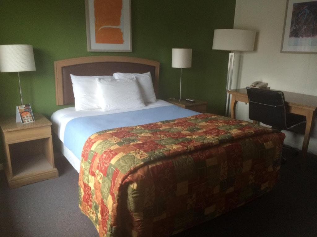 Alamo Motel - View 2