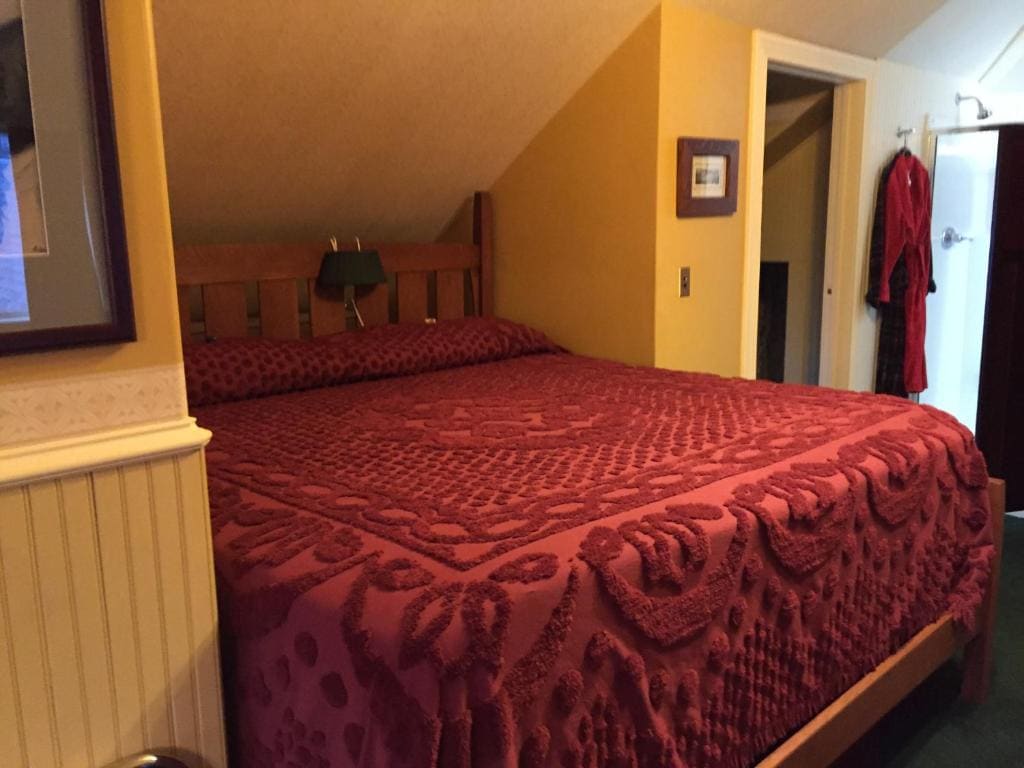 Alaska's Capital Inn Bed and Breakfast - View 5