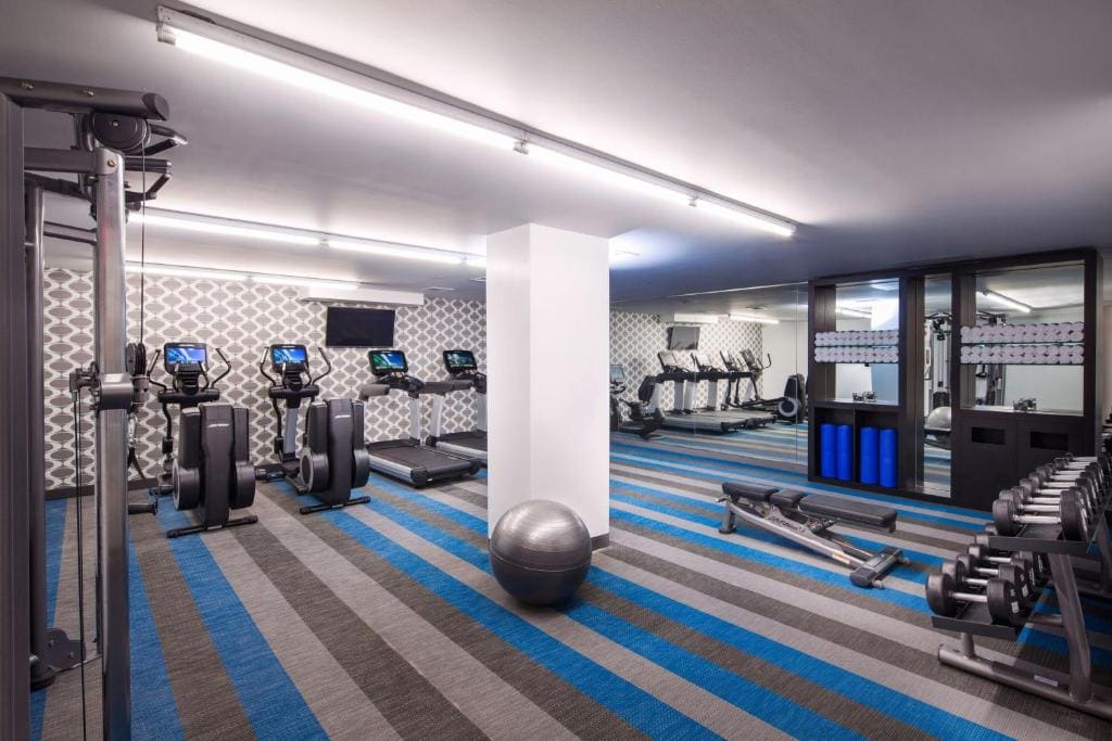 Aloft Long Island City-Manhattan View - View 3