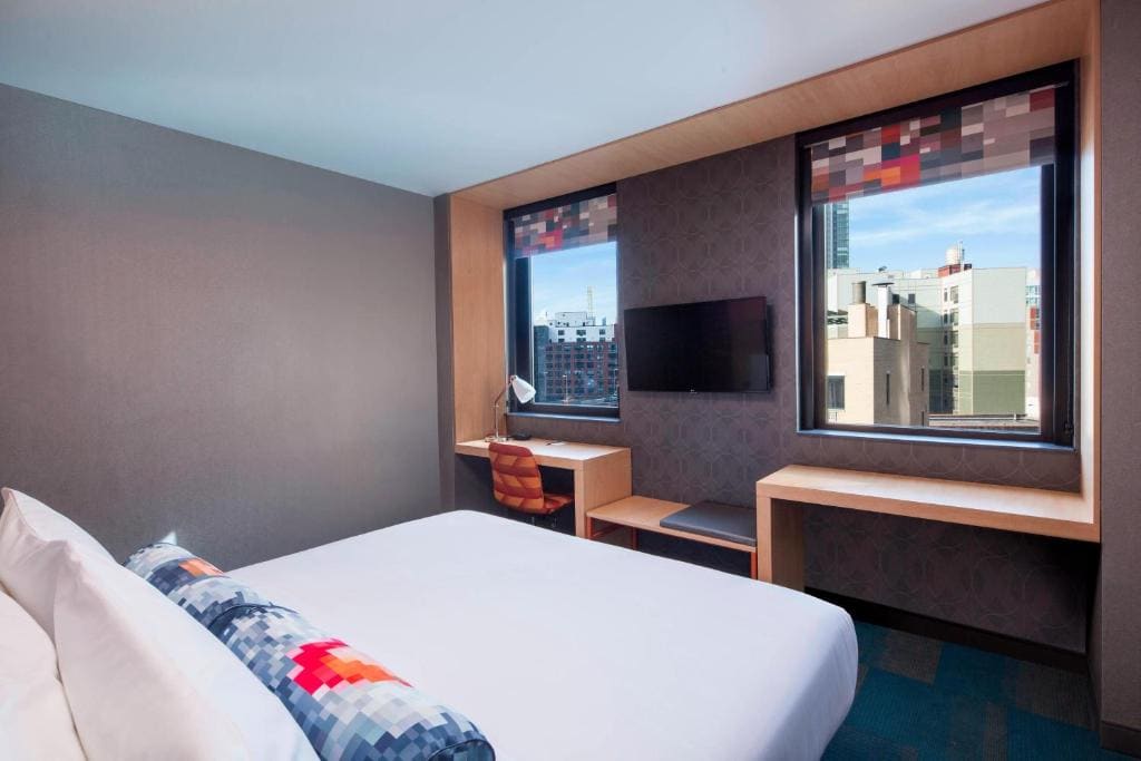 Aloft Long Island City-Manhattan View - View 6