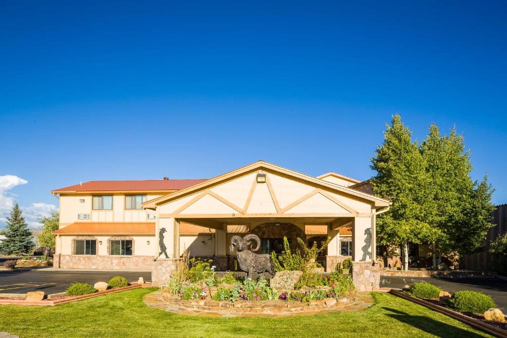 Alpine Inn & Suites Gunnison - Main view