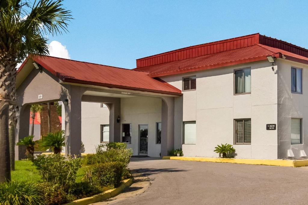 Red Roof Inn Crestview - View 5