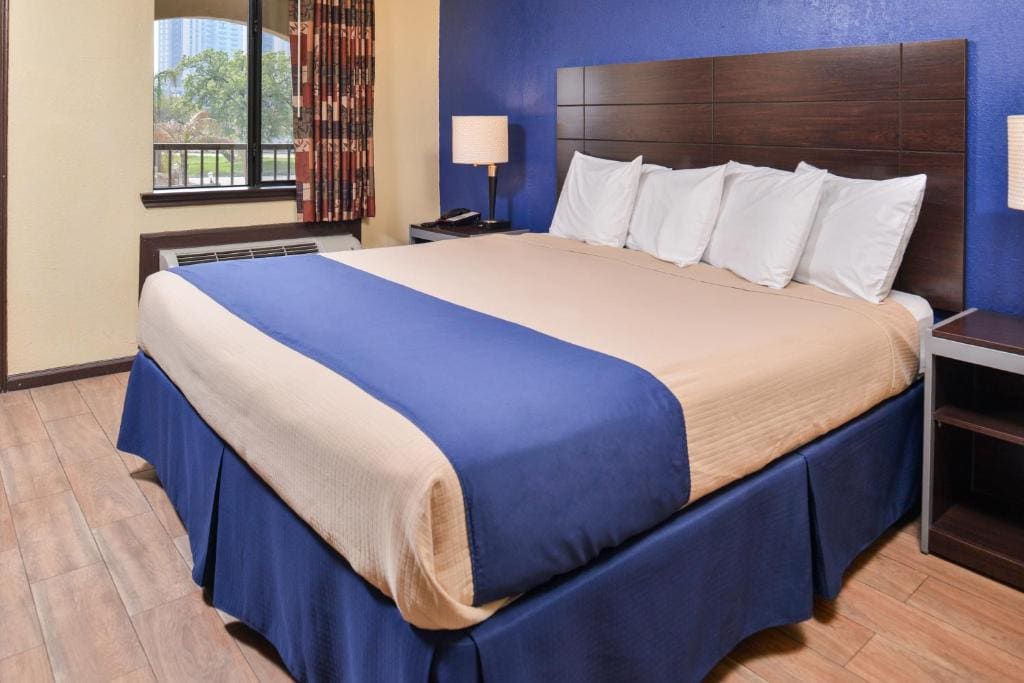 Americas Best Value Inn Medical Center Downtown - View 6