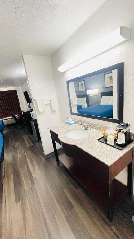 Pinckneyville Inn and Suites - View 3