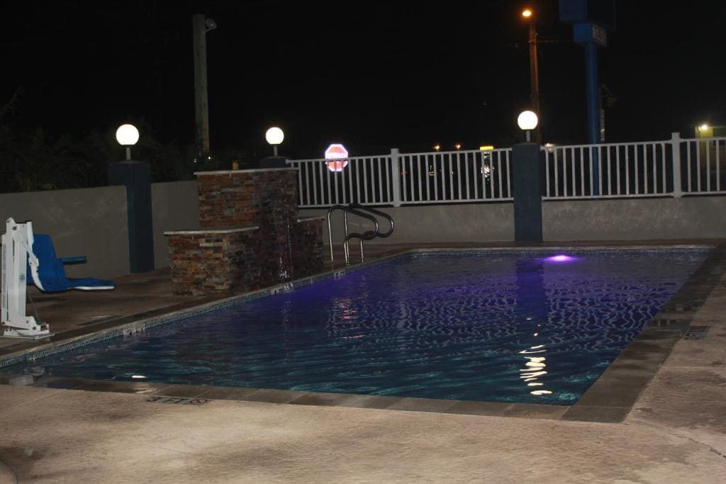 Americas Best Value Inn Port Aransas - View 4