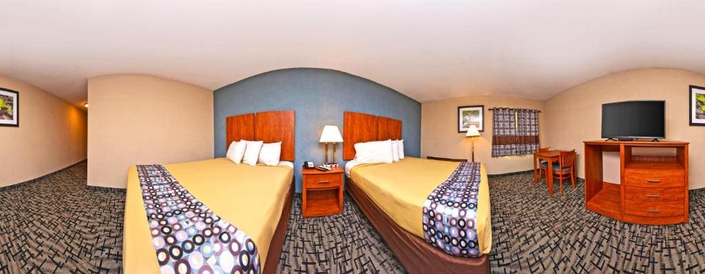 Motel 6 Putnam CT - View 2