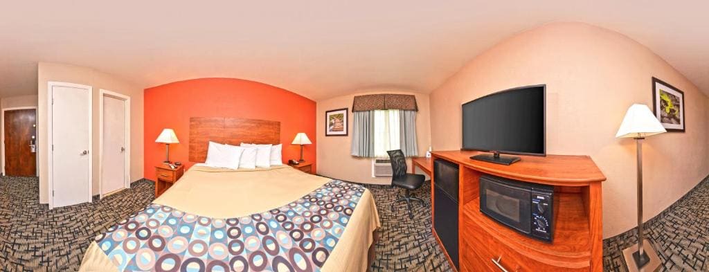 Motel 6 Putnam CT - View 7