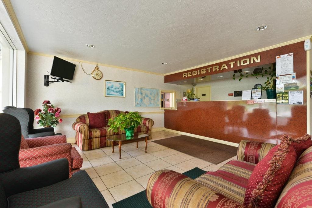 Americas Best Value Inn Suites South Boston - View 4