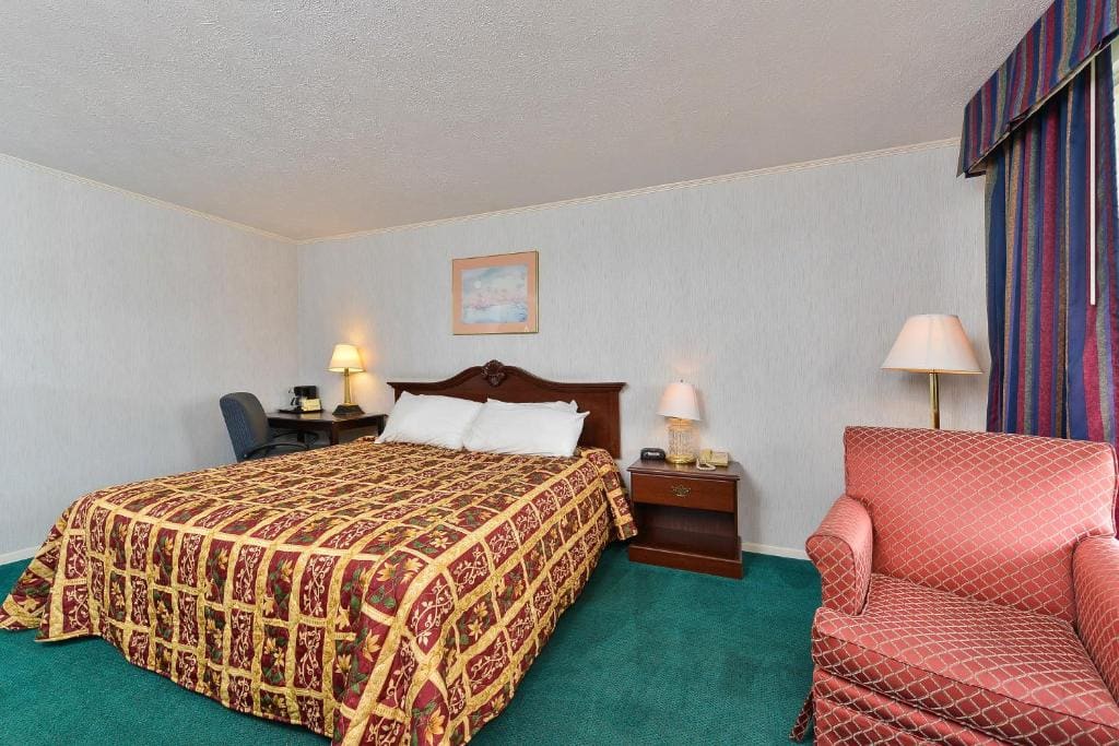 Americas Best Value Inn Suites South Boston - View 2