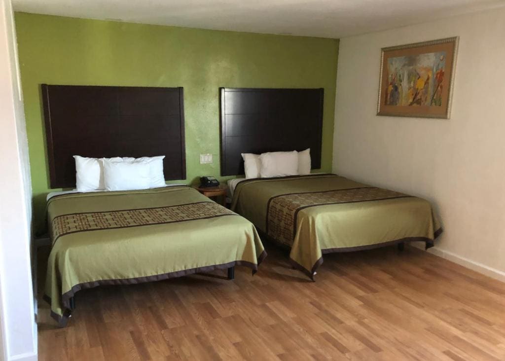 Americas Best Value Inn Visalia - View 6