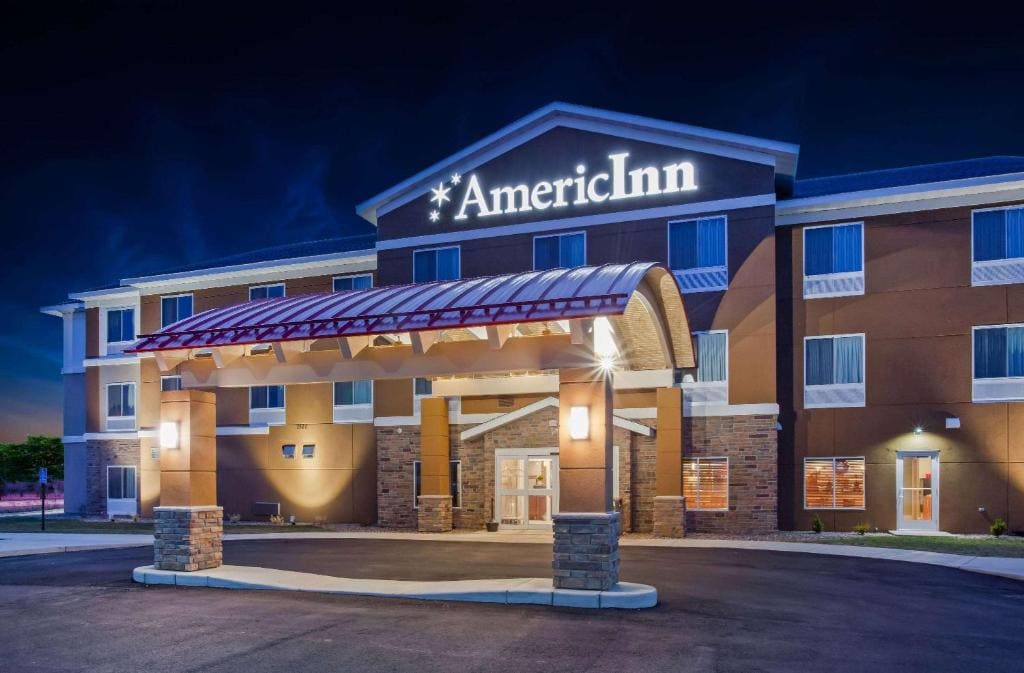 AmericInn by Wyndham DeWitt - Main view