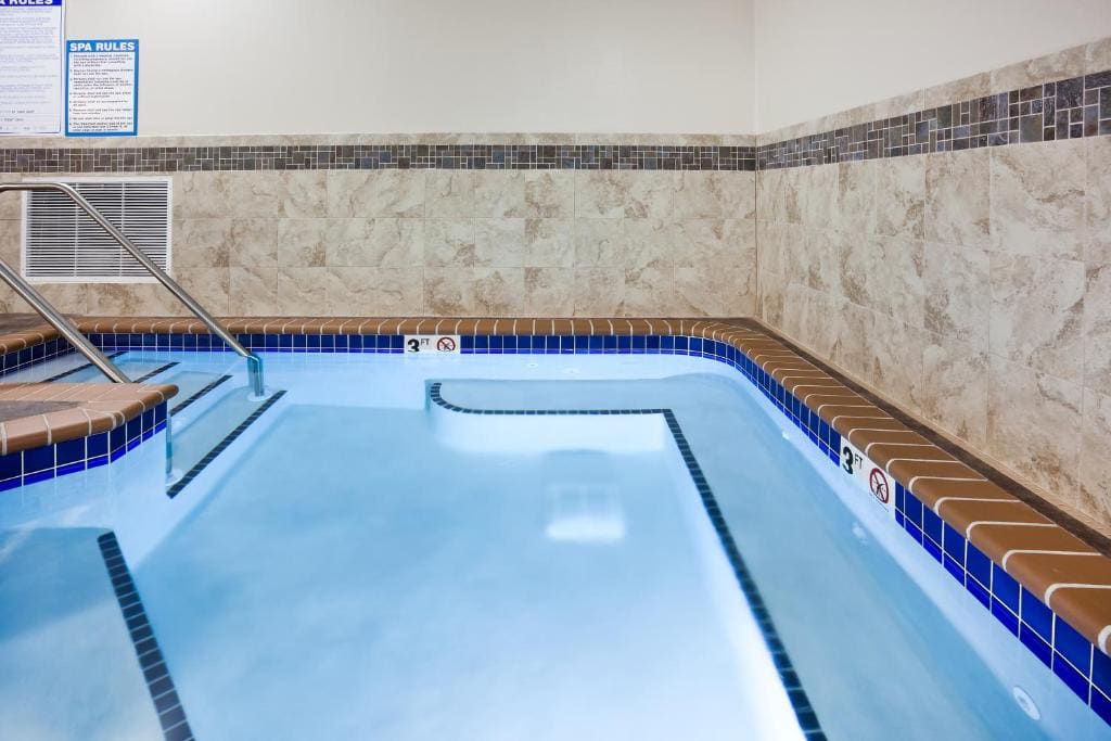 AmericInn by Wyndham DeWitt - View 5