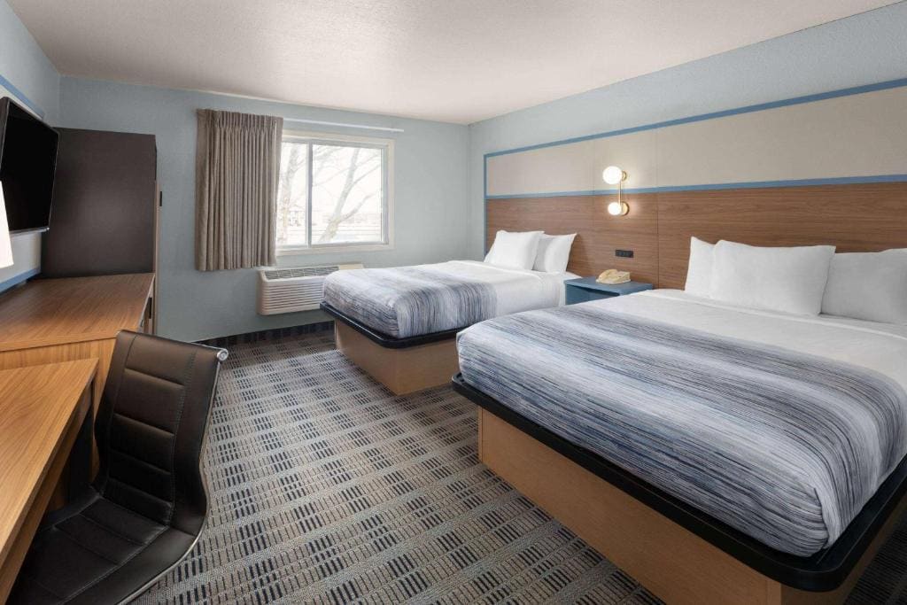 AmericInn by Wyndham Oscoda Near AuSable River - View 7