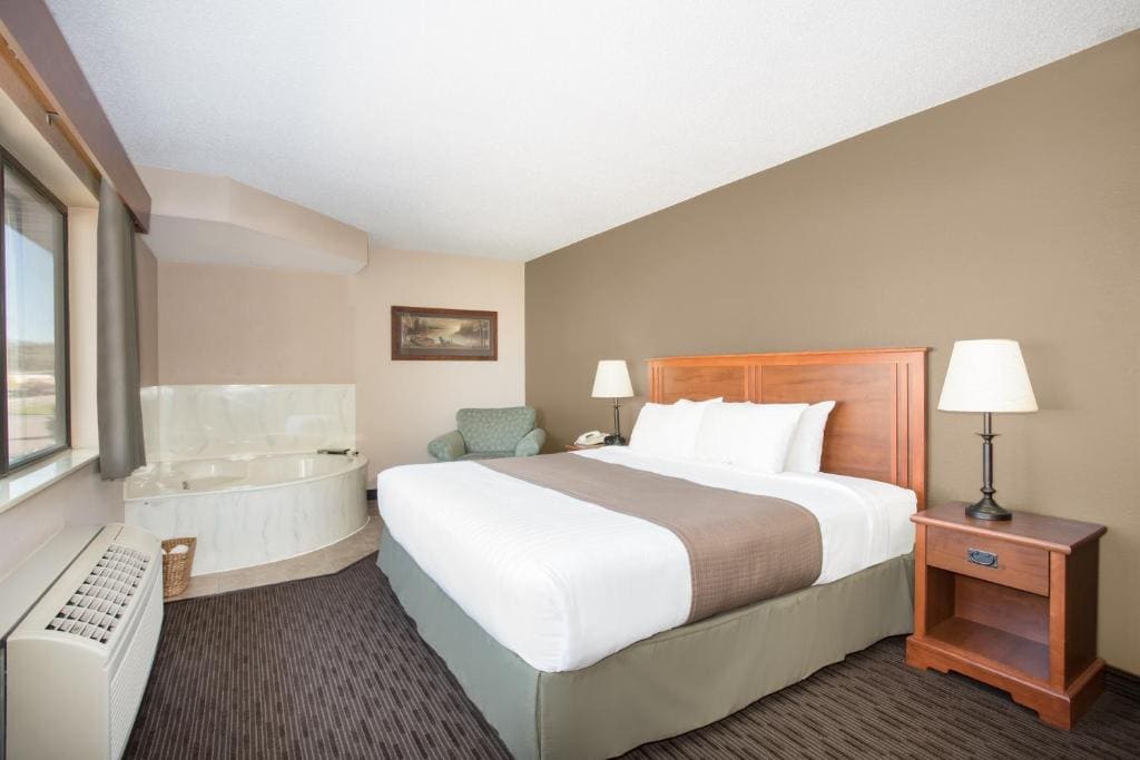 AmericInn by Wyndham Sioux City - View 7