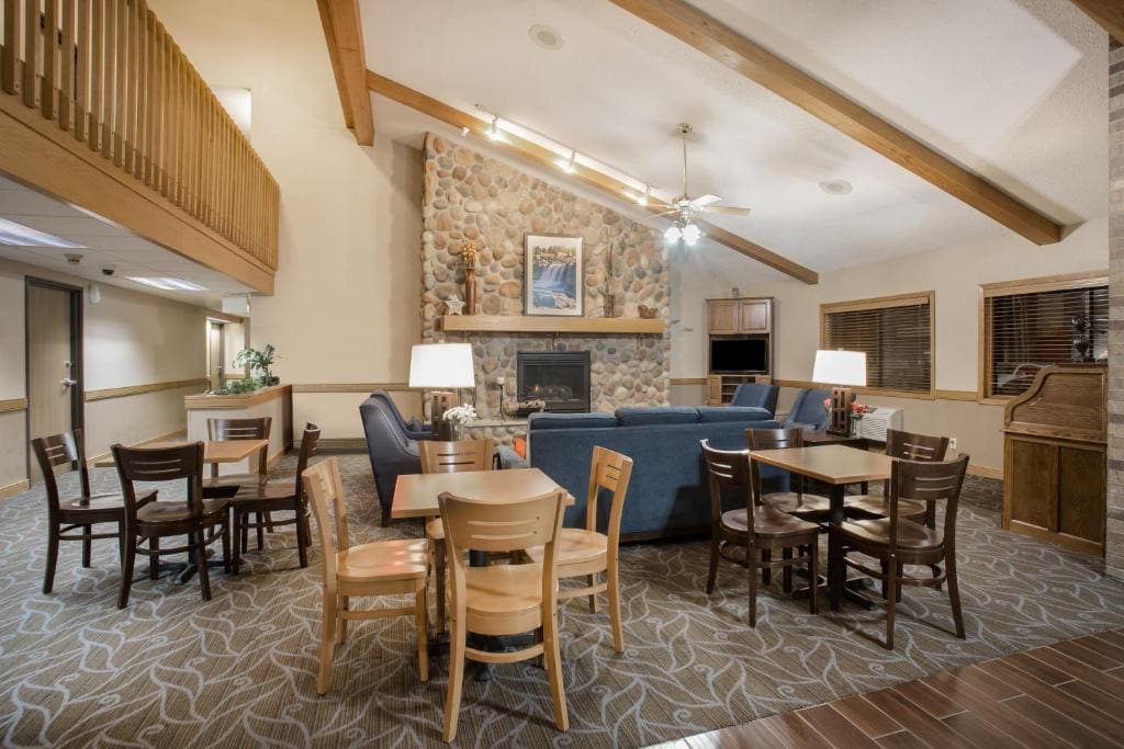 AmericInn by Wyndham Sioux City - View 3
