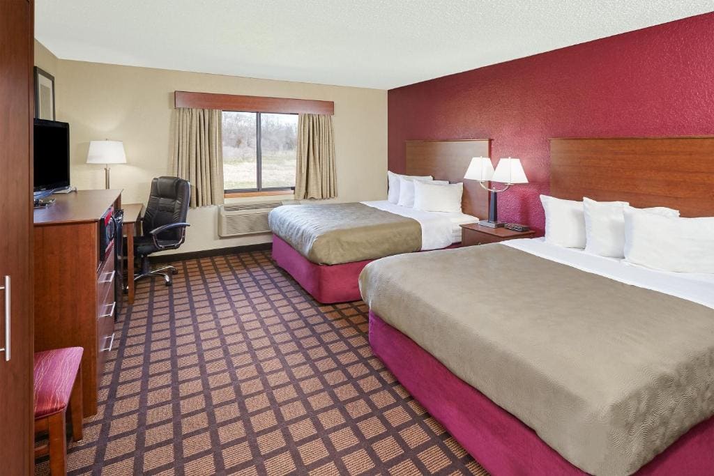 AmericInn by Wyndham Burlington - View 6